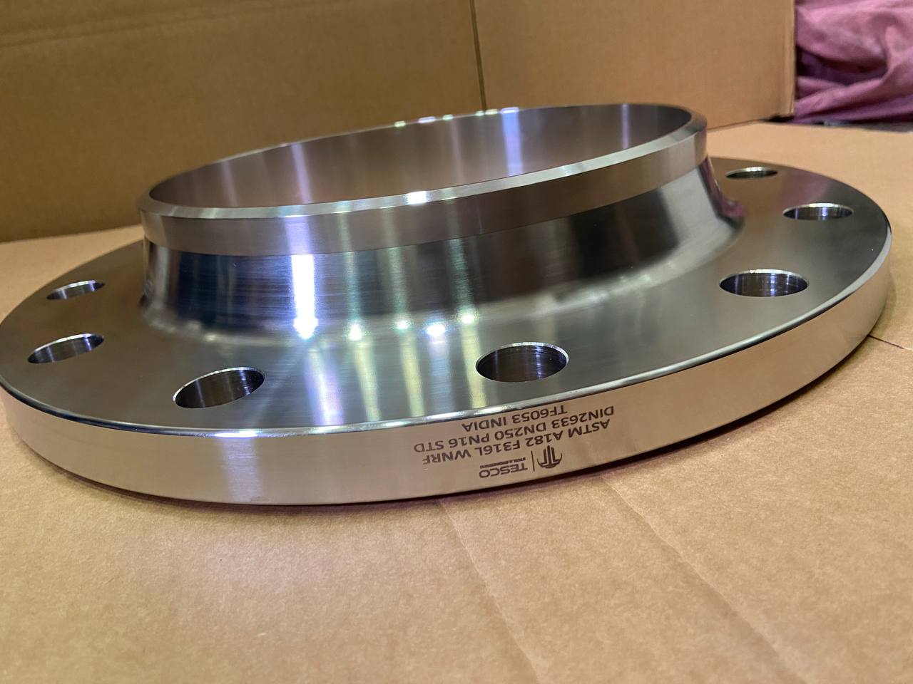 DIN 2633 Weld Neck Flange PN16 Manufacturer