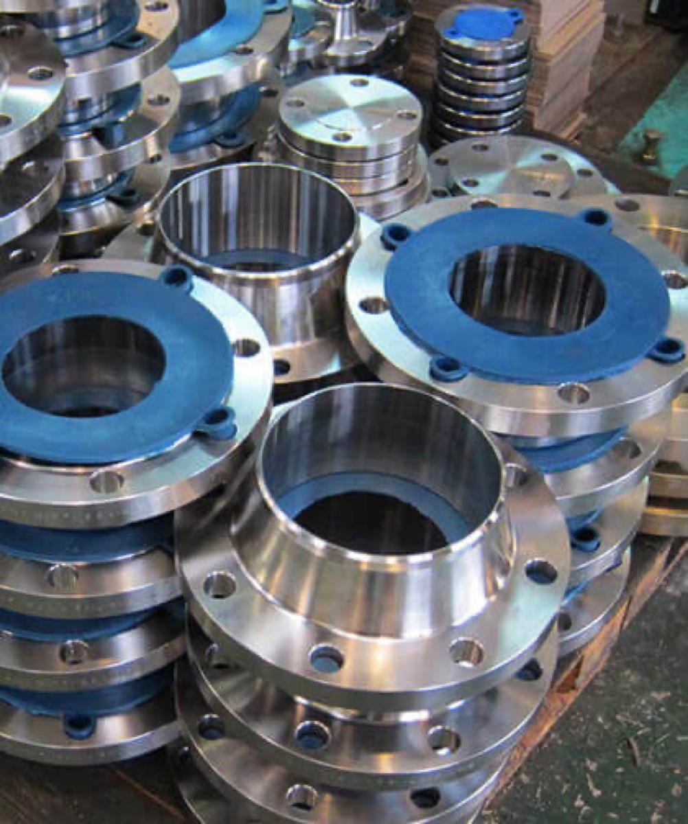 Incoloy 800HT weld neck and blind flanges with protective face covers in stock — Tesco Steel & Engineering