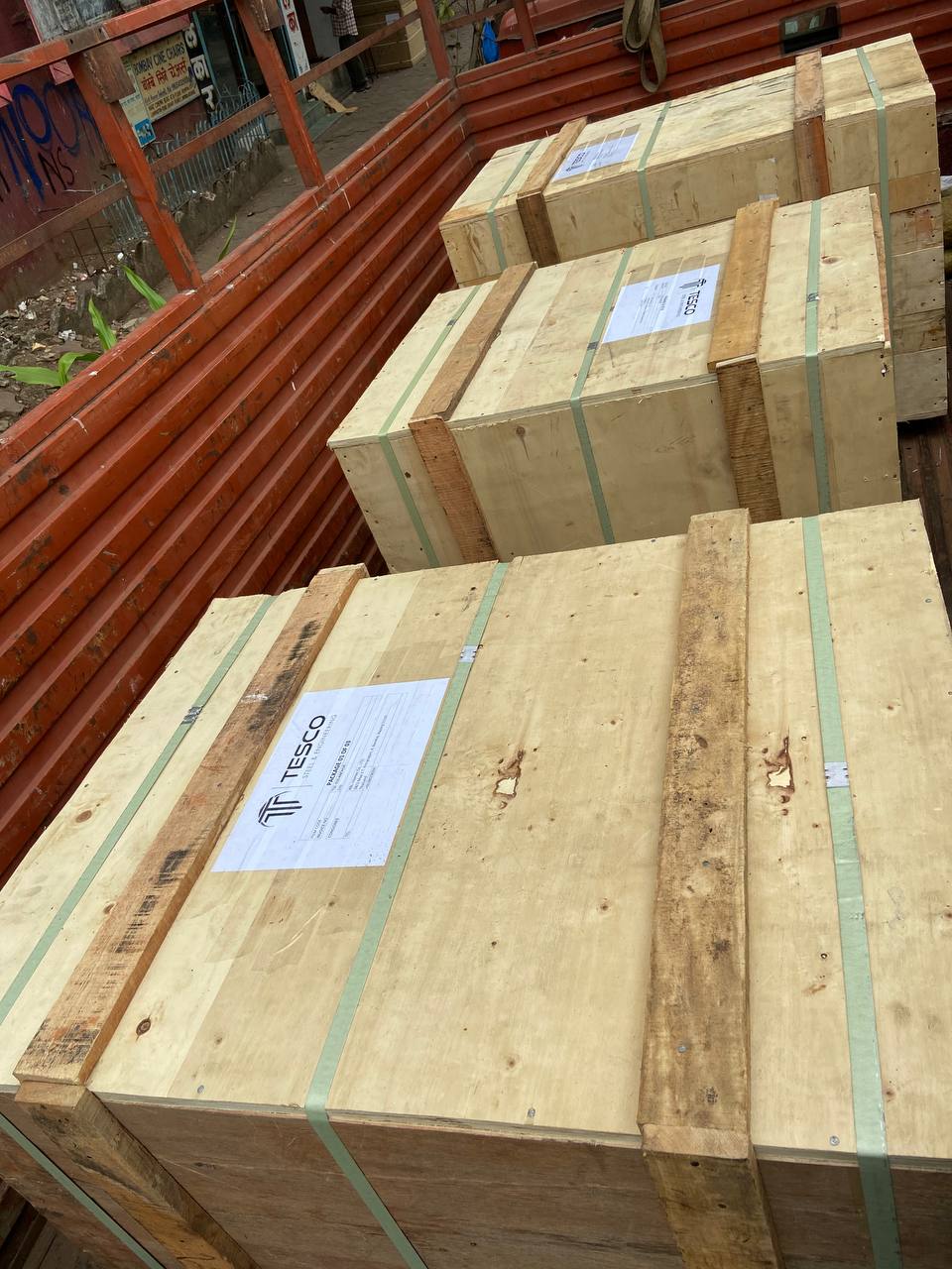 Tesco Steel & Engineering stainless steel flanges packed in labelled, strapped sea-worthy wooden export crates ready for truck dispatch and international shipping